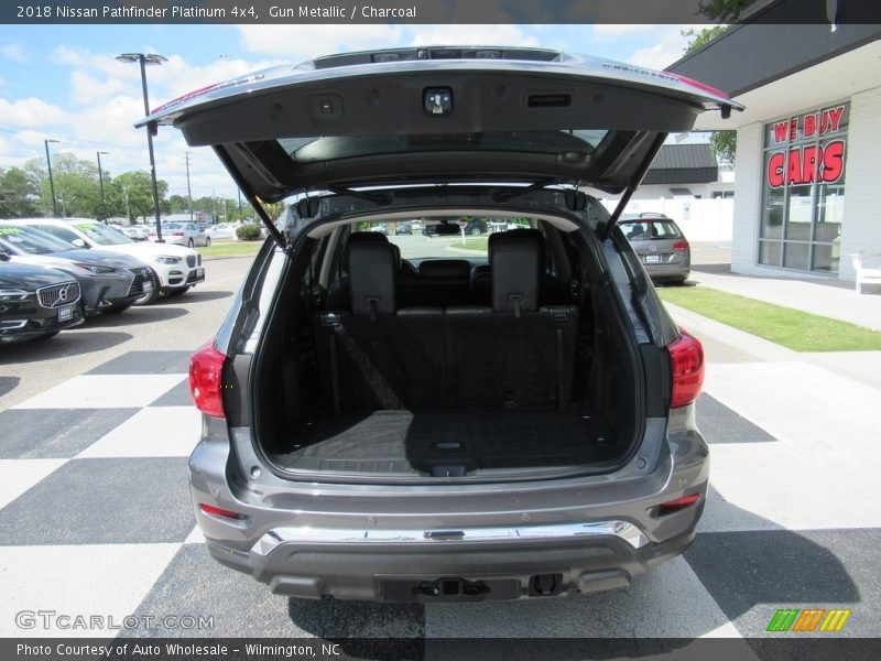 Gun Metallic / Charcoal 2018 Nissan Pathfinder Platinum 4x4