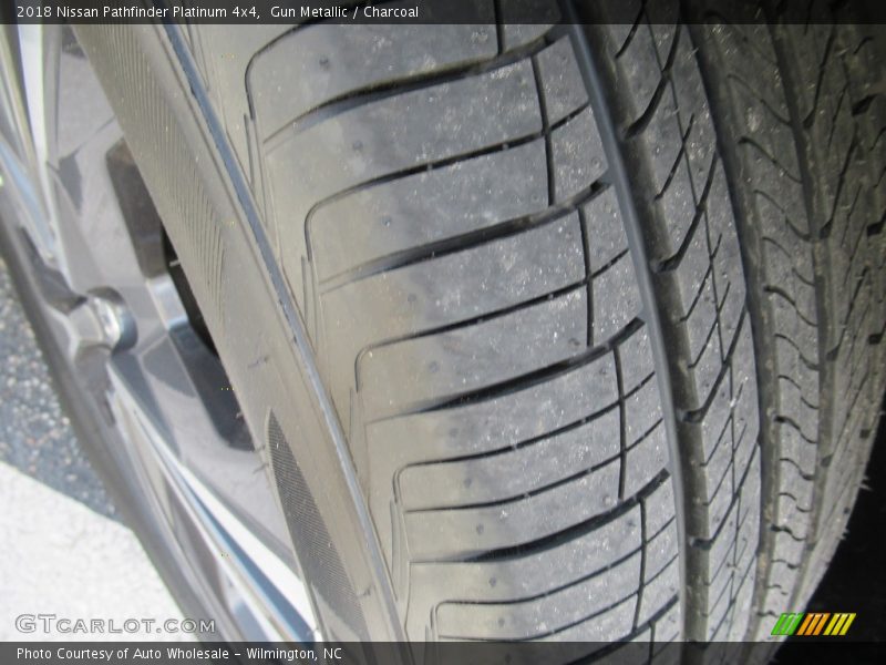 Gun Metallic / Charcoal 2018 Nissan Pathfinder Platinum 4x4