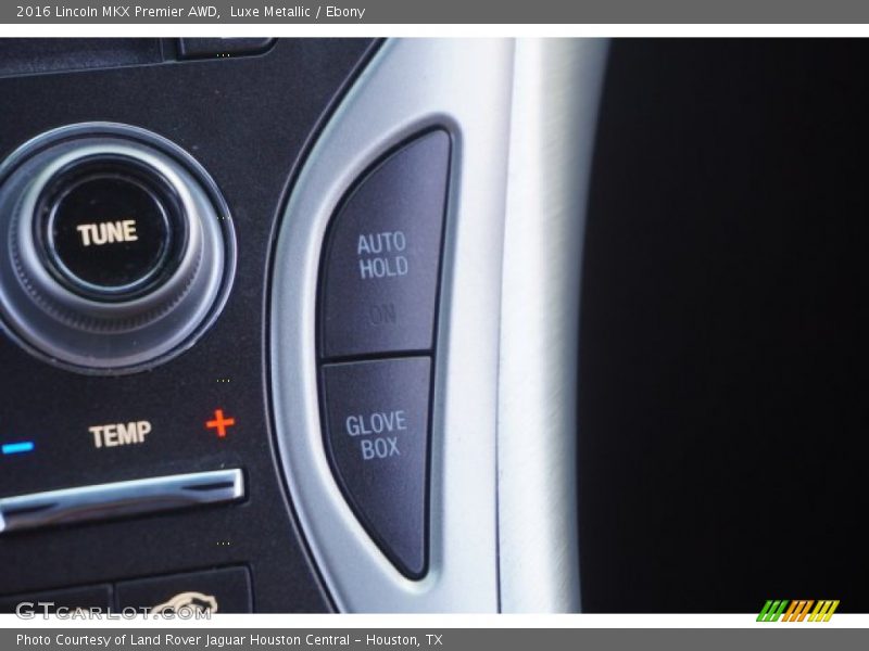 Controls of 2016 MKX Premier AWD