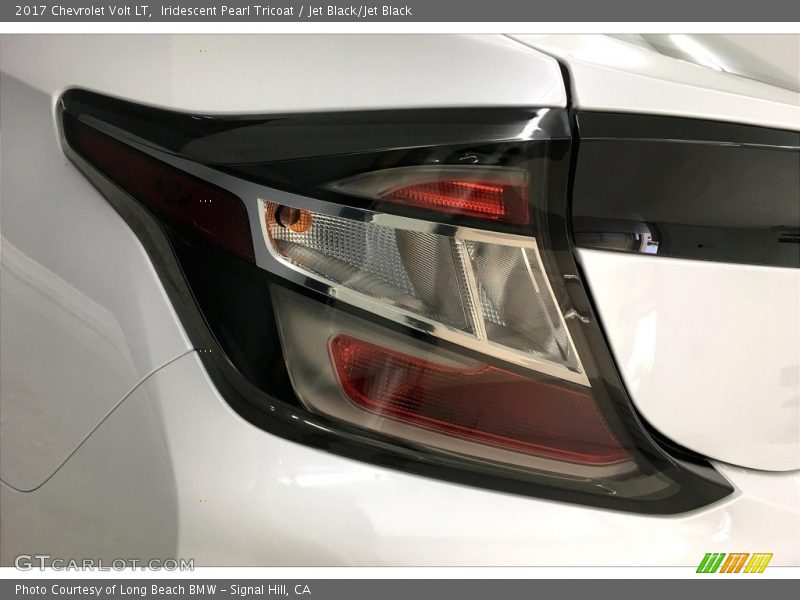 Iridescent Pearl Tricoat / Jet Black/Jet Black 2017 Chevrolet Volt LT