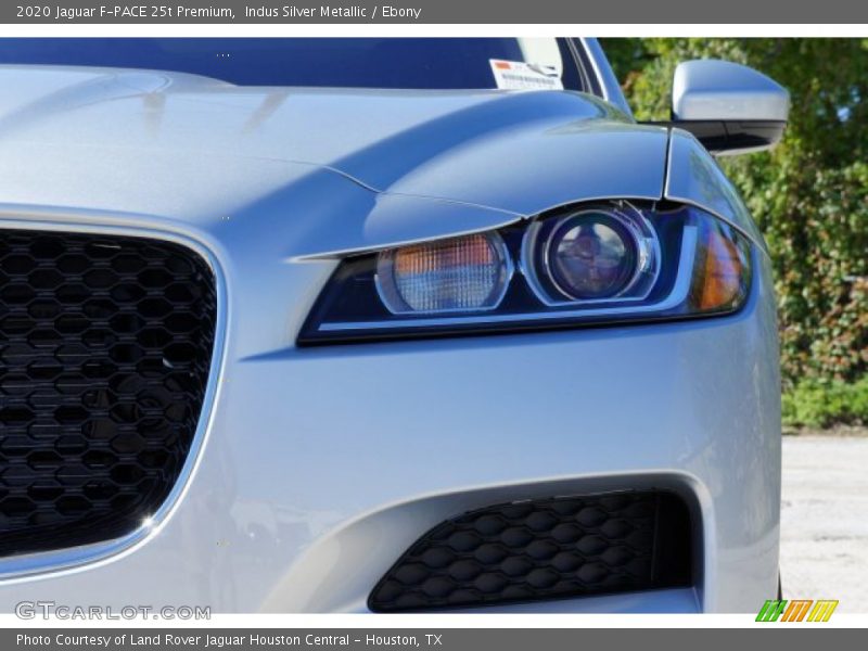 Indus Silver Metallic / Ebony 2020 Jaguar F-PACE 25t Premium