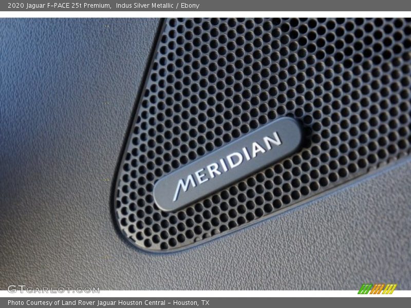 Indus Silver Metallic / Ebony 2020 Jaguar F-PACE 25t Premium
