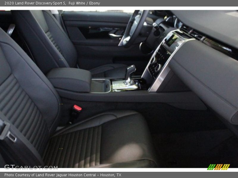 Fuji White / Ebony 2020 Land Rover Discovery Sport S