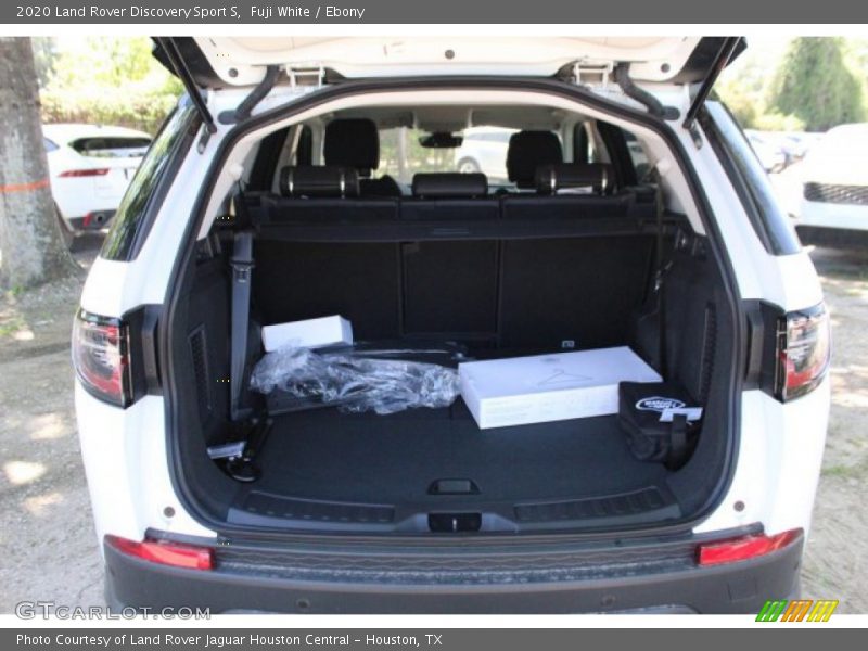 Fuji White / Ebony 2020 Land Rover Discovery Sport S
