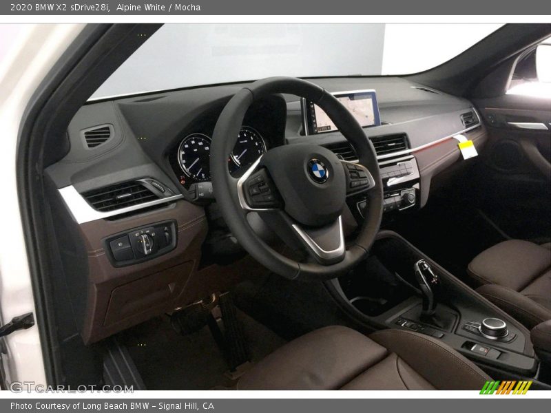 Alpine White / Mocha 2020 BMW X2 sDrive28i