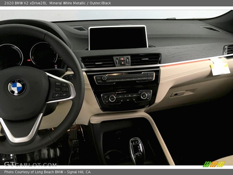 Mineral White Metallic / Oyster/Black 2020 BMW X2 xDrive28i