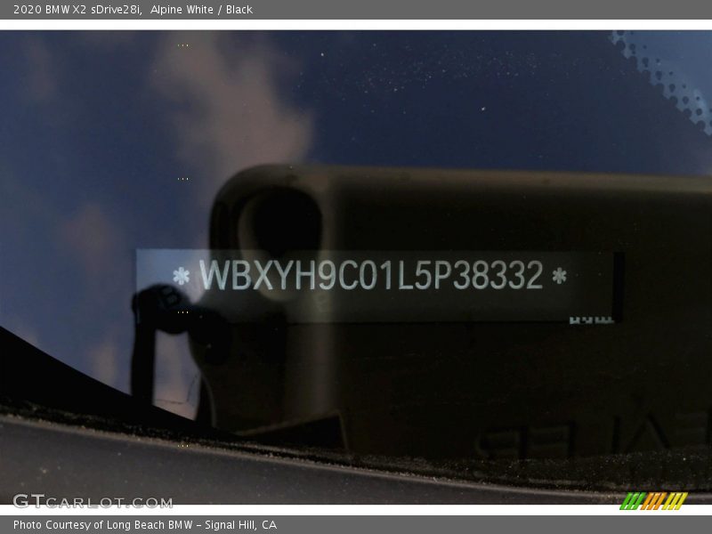 Alpine White / Black 2020 BMW X2 sDrive28i