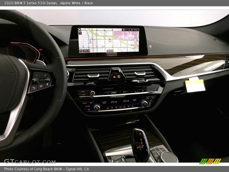 Alpine White / Black 2020 BMW 5 Series 530i Sedan
