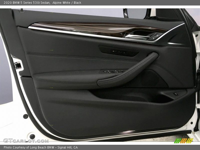 Alpine White / Black 2020 BMW 5 Series 530i Sedan