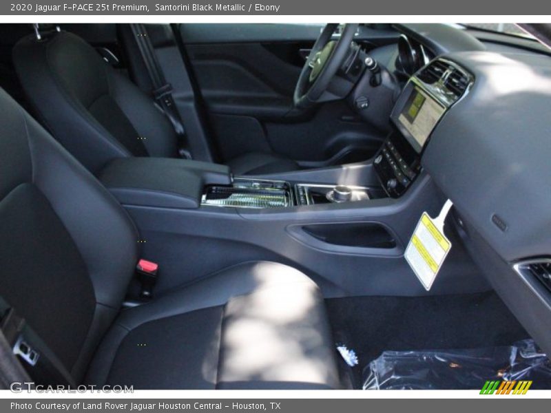 Santorini Black Metallic / Ebony 2020 Jaguar F-PACE 25t Premium