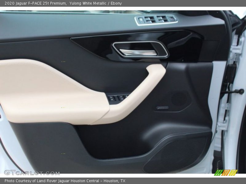 Yulong White Metallic / Ebony 2020 Jaguar F-PACE 25t Premium