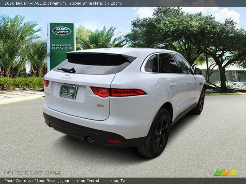 Yulong White Metallic / Ebony 2020 Jaguar F-PACE 25t Premium