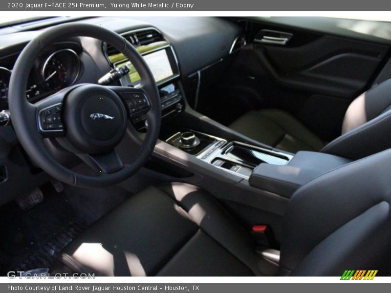 Yulong White Metallic / Ebony 2020 Jaguar F-PACE 25t Premium