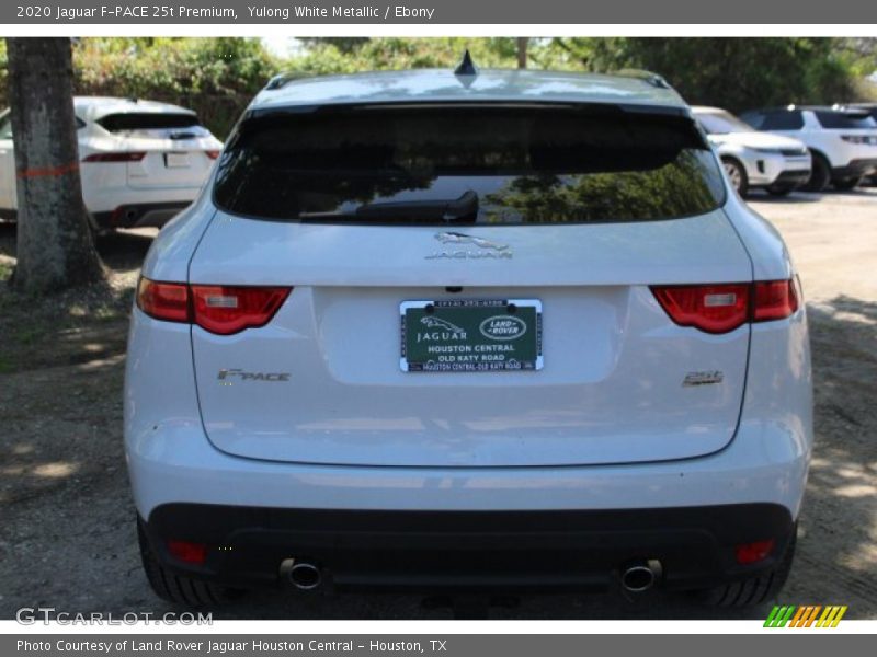 Yulong White Metallic / Ebony 2020 Jaguar F-PACE 25t Premium