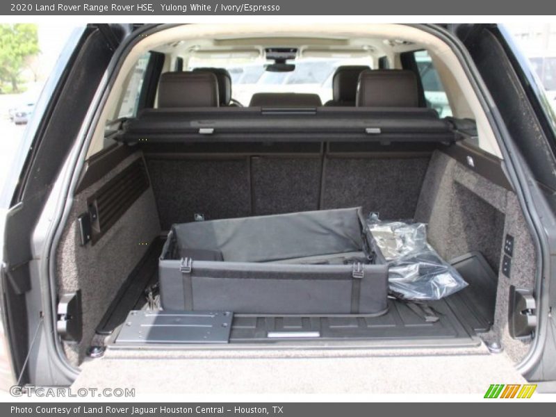 Yulong White / Ivory/Espresso 2020 Land Rover Range Rover HSE