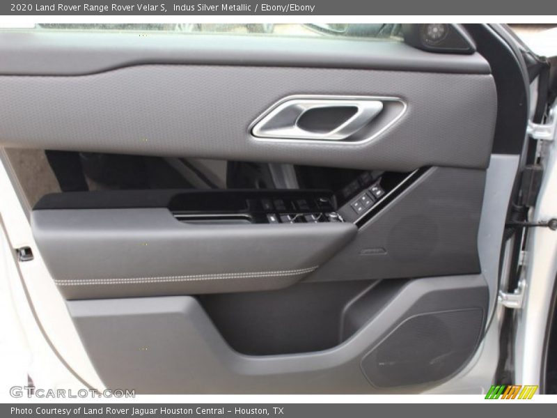 Indus Silver Metallic / Ebony/Ebony 2020 Land Rover Range Rover Velar S