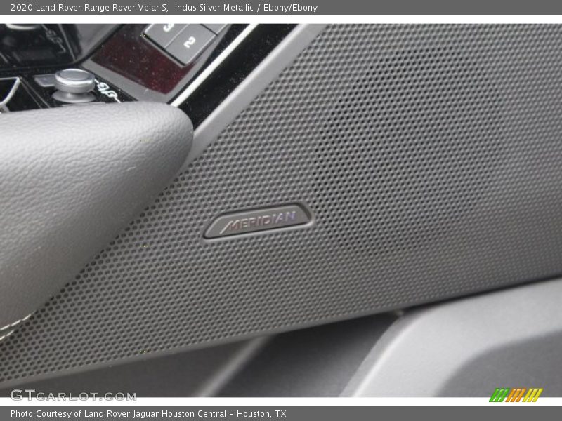 Indus Silver Metallic / Ebony/Ebony 2020 Land Rover Range Rover Velar S