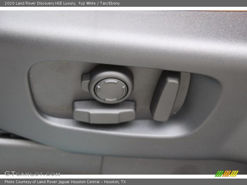 Fuji White / Tan/Ebony 2020 Land Rover Discovery HSE Luxury