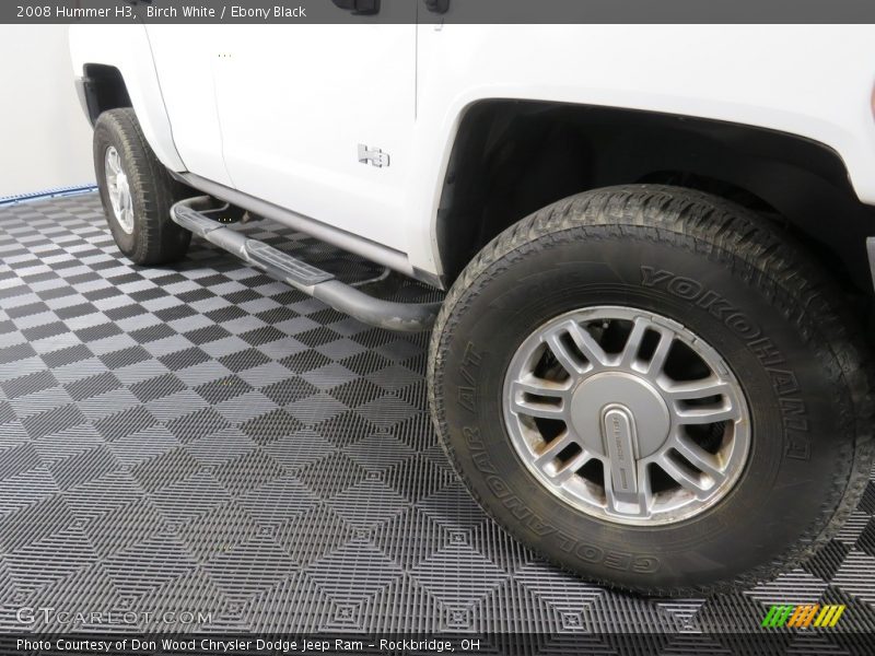 Birch White / Ebony Black 2008 Hummer H3