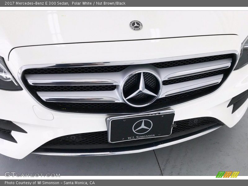 Polar White / Nut Brown/Black 2017 Mercedes-Benz E 300 Sedan