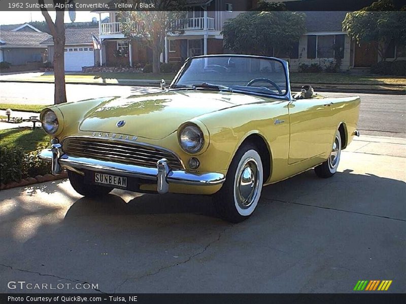 Yellow / Black 1962 Sunbeam Alpine Convertible