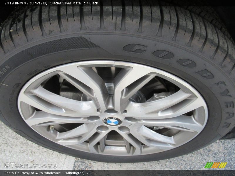 Glacier Silver Metallic / Black 2019 BMW X2 sDrive28i