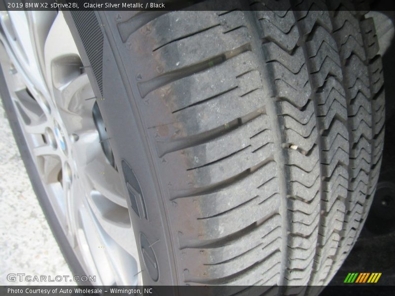 Glacier Silver Metallic / Black 2019 BMW X2 sDrive28i