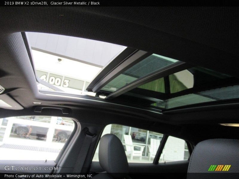 Glacier Silver Metallic / Black 2019 BMW X2 sDrive28i