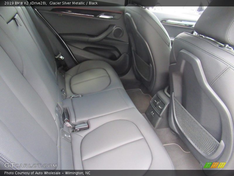 Glacier Silver Metallic / Black 2019 BMW X2 sDrive28i