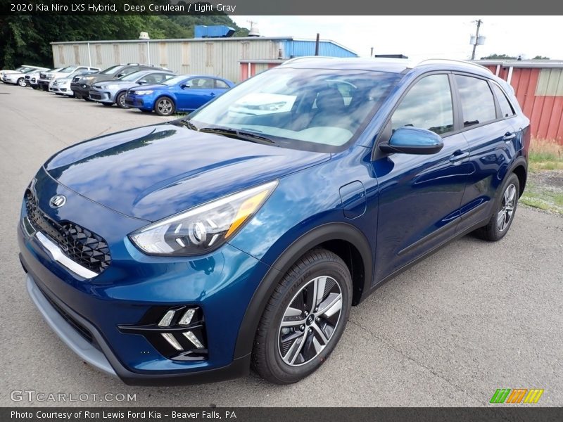 Front 3/4 View of 2020 Niro LXS Hybrid