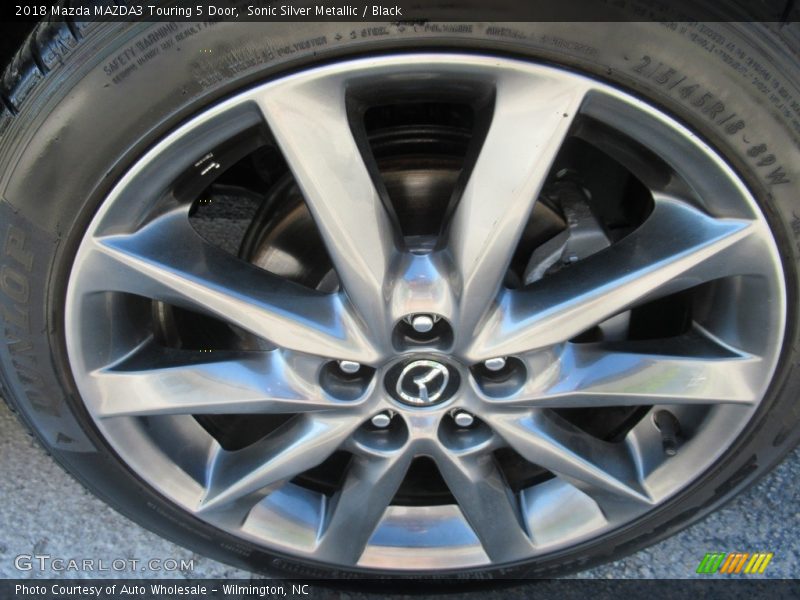 Sonic Silver Metallic / Black 2018 Mazda MAZDA3 Touring 5 Door