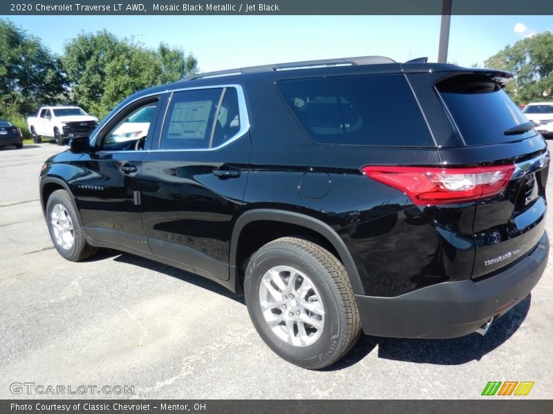 Mosaic Black Metallic / Jet Black 2020 Chevrolet Traverse LT AWD