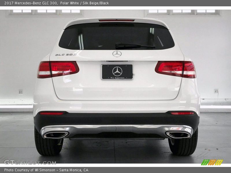 Polar White / Silk Beige/Black 2017 Mercedes-Benz GLC 300