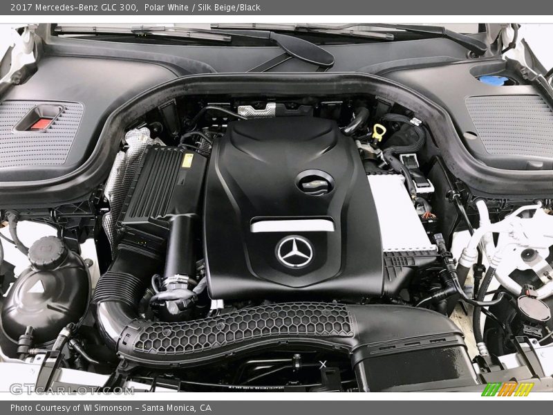 Polar White / Silk Beige/Black 2017 Mercedes-Benz GLC 300