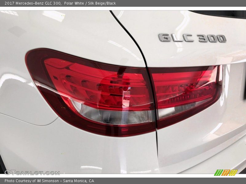 Polar White / Silk Beige/Black 2017 Mercedes-Benz GLC 300