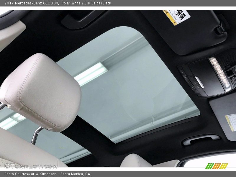 Polar White / Silk Beige/Black 2017 Mercedes-Benz GLC 300