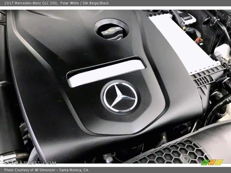 Polar White / Silk Beige/Black 2017 Mercedes-Benz GLC 300