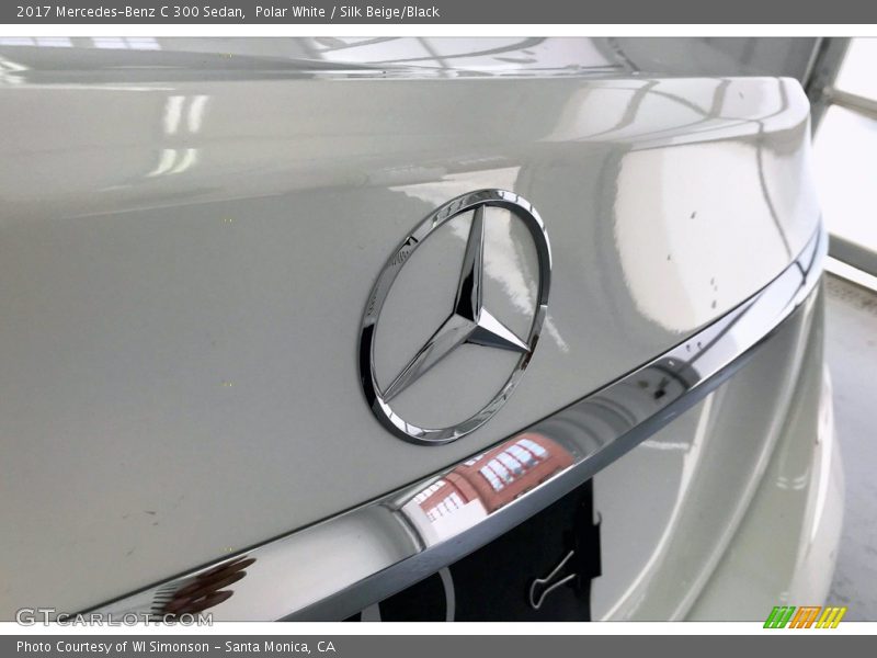 Polar White / Silk Beige/Black 2017 Mercedes-Benz C 300 Sedan