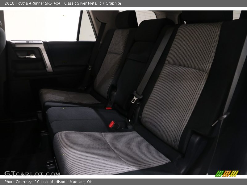 Classic Silver Metallic / Graphite 2018 Toyota 4Runner SR5 4x4
