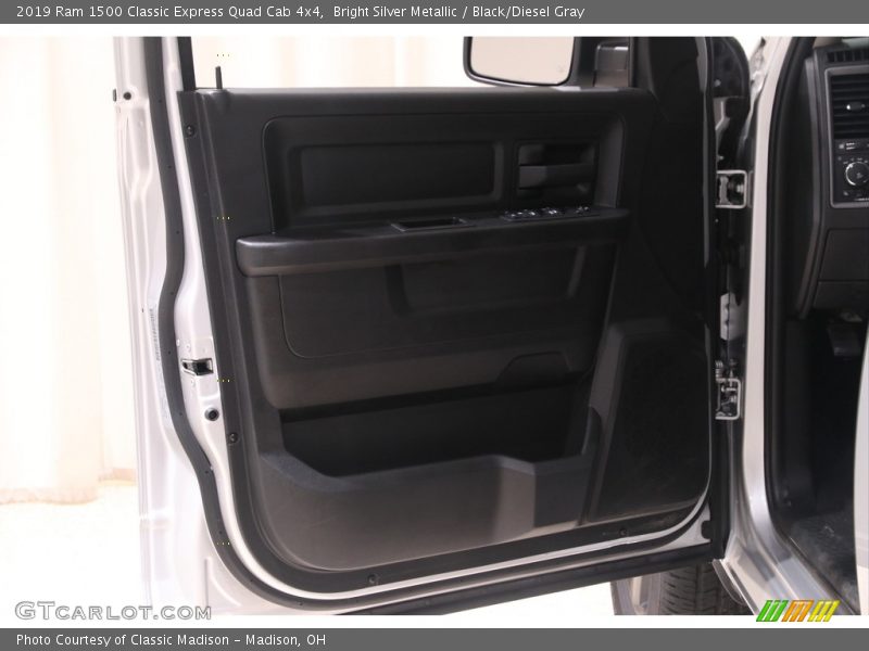 Bright Silver Metallic / Black/Diesel Gray 2019 Ram 1500 Classic Express Quad Cab 4x4