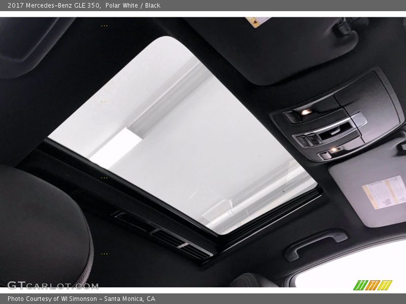 Polar White / Black 2017 Mercedes-Benz GLE 350