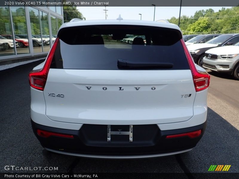 Ice White / Charcoal 2020 Volvo XC40 T5 Momentum AWD