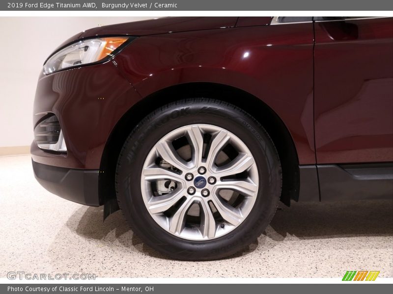Burgundy Velvet / Ceramic 2019 Ford Edge Titanium AWD