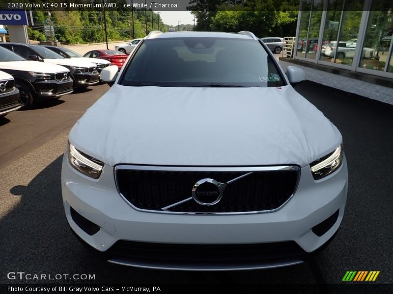 Ice White / Charcoal 2020 Volvo XC40 T5 Momentum AWD