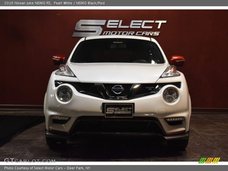 Pearl White / NISMO Black/Red 2016 Nissan Juke NISMO RS