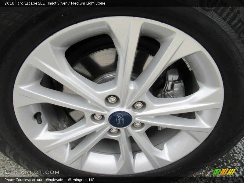 Ingot Silver / Medium Light Stone 2018 Ford Escape SEL