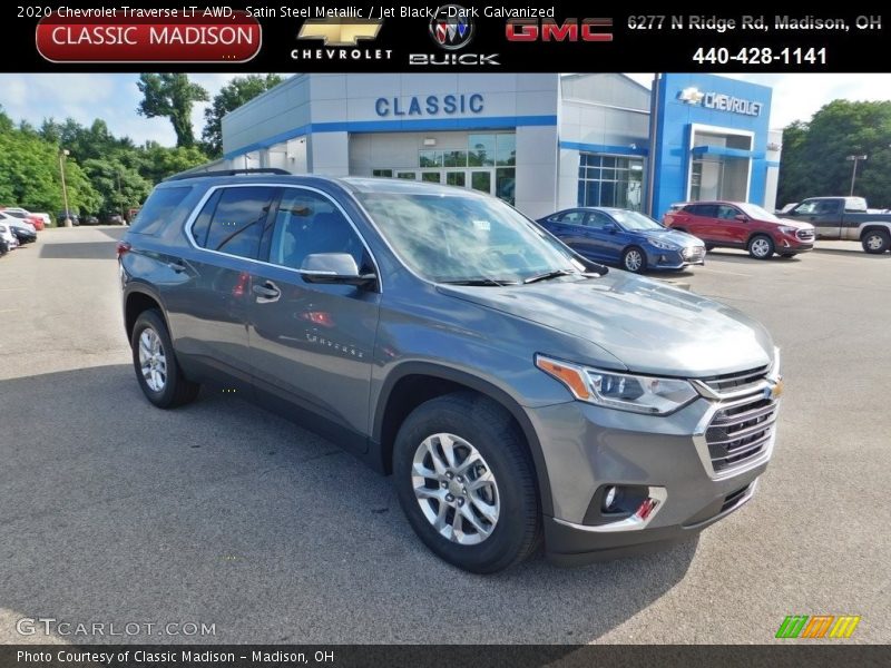Satin Steel Metallic / Jet Black/­Dark Galvanized 2020 Chevrolet Traverse LT AWD