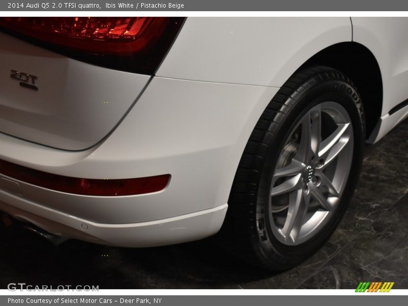 Ibis White / Pistachio Beige 2014 Audi Q5 2.0 TFSI quattro