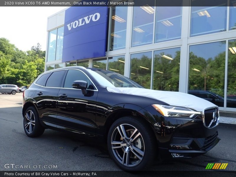 Front 3/4 View of 2020 XC60 T6 AWD Momentum