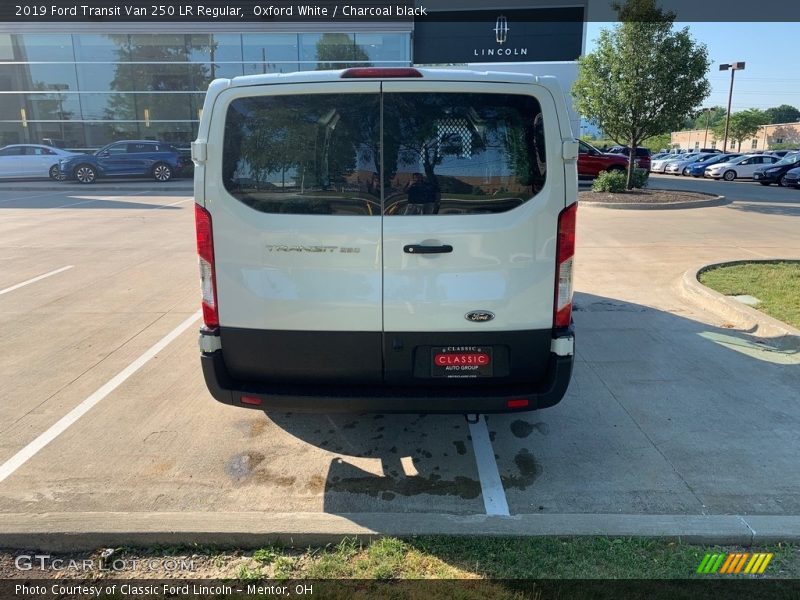 Oxford White / Charcoal black 2019 Ford Transit Van 250 LR Regular